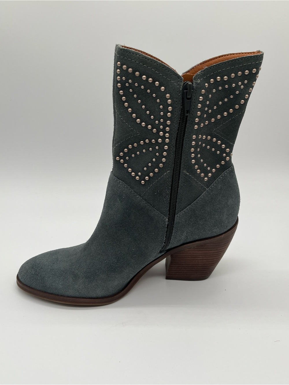 Lucky Brand Lakelon western booties size 8M. Blue grey suede with stud detailing - Picture 3 of 12